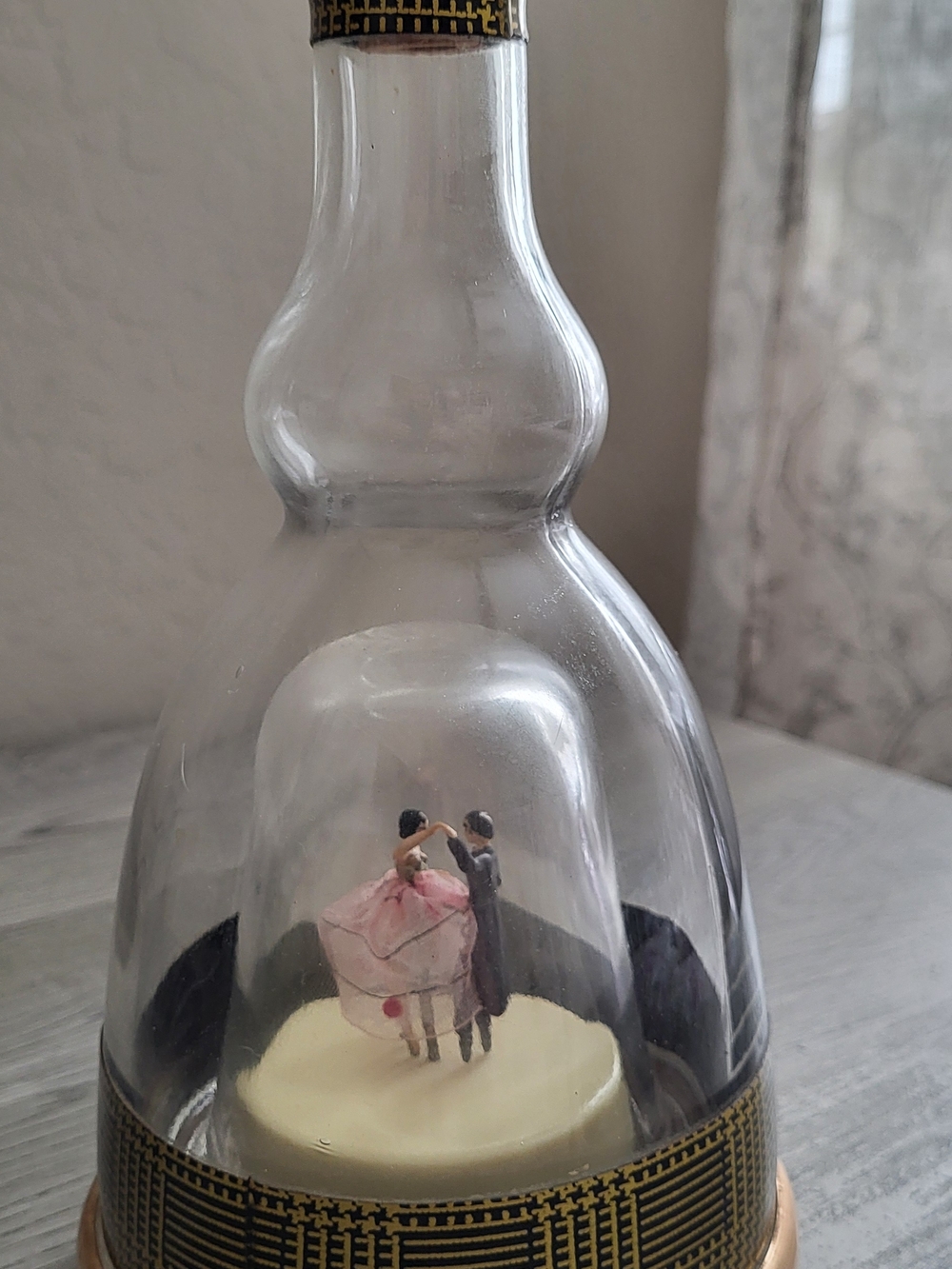 Vintage Dancing Couple Liquor Musical Bottle